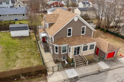 301 America St