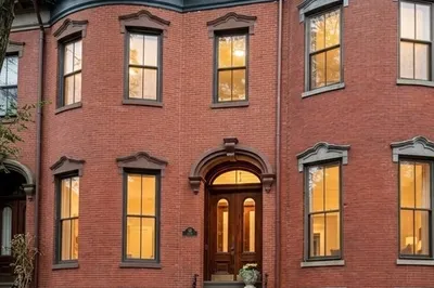 48 Dwight St #5