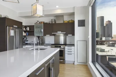 346-354 Congress St #610 1