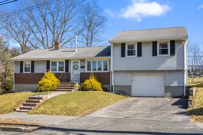 69 Amherst Rd