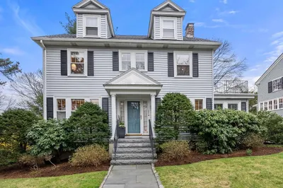 22 Temple Street 1
