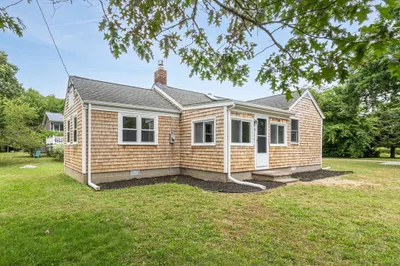 7 Angelica Ave 1