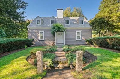 106 Farlow Road 1