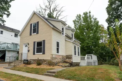 5 Lake View St