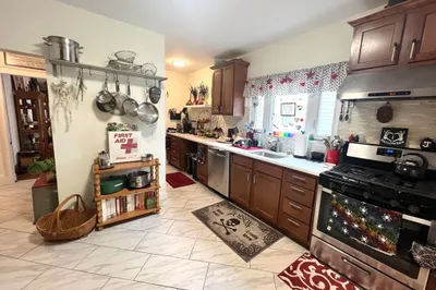 36 Dearborn St #1