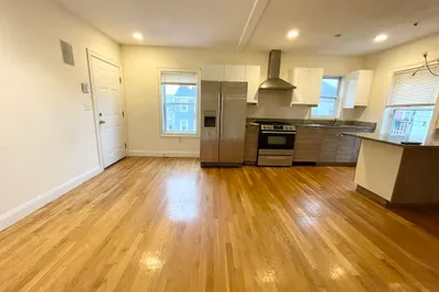 128 Hillside Street #2 1