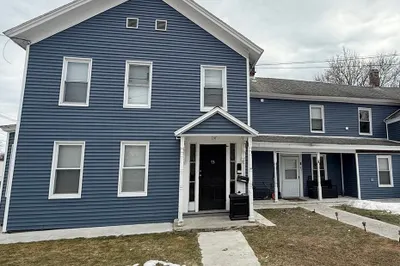 93 Spruce Street #93