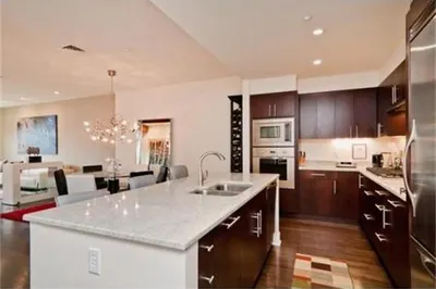 303 Columbus #605 1