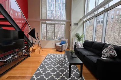 1 Earhart Street #103