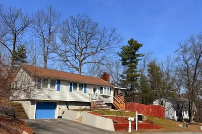 86 Comet Rd