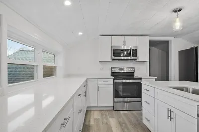 47 Railroad Ave #2nd Floor 1