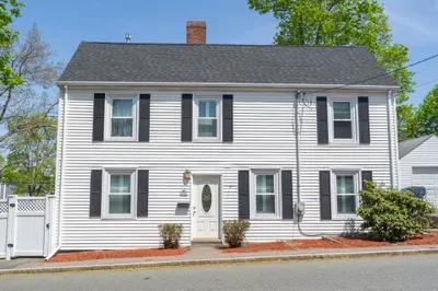 35 Neponset St 1