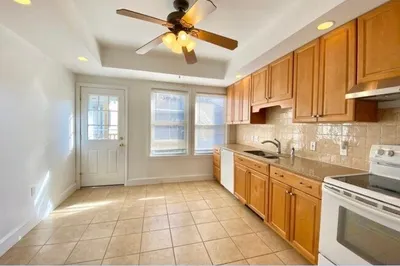 193 Fuller Street #2