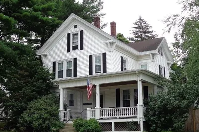 91 Pleasant St #4 1