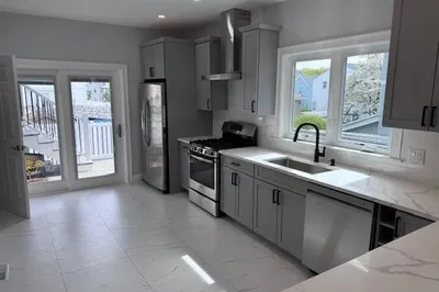 22 Garland Ave #1