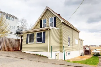 102 Summer St 1