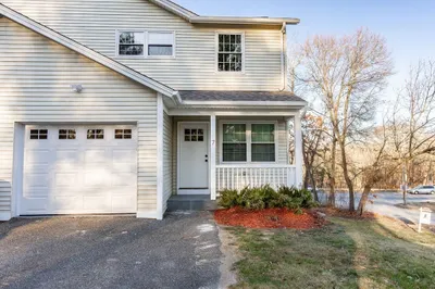 7 Juneau Ave #7 1