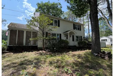 485 Central Street 1