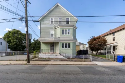 225 Haffards St 1