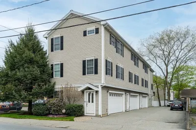 39 Bacon St #4 1