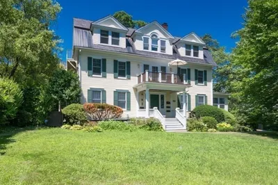 88 Round Hill Rd #2 1