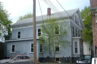 55 Pleasant St 1