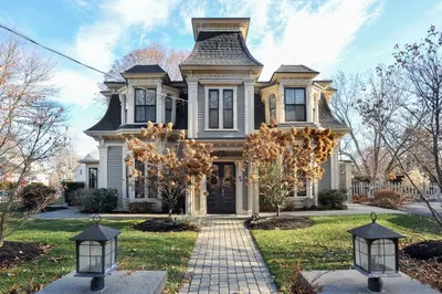 46 Pleasant St #1 1