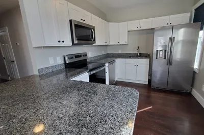 296 Main St #3B 1
