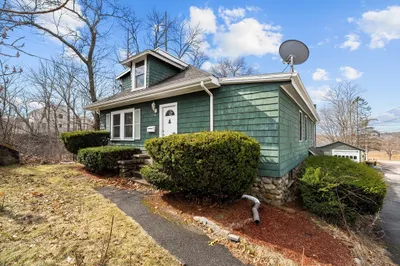 80 Manzanetta Ave 1