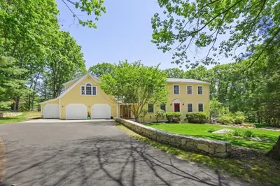 457 Hanlon Road 1