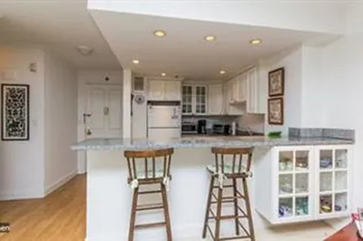 151 Tremont St #7B 1