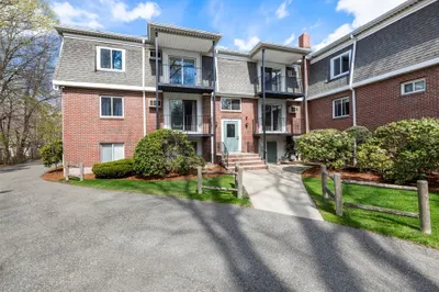 80 Walnut St #111
