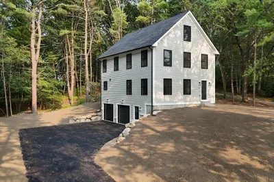 34 Summit Ave
