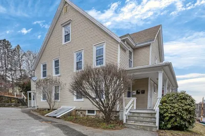 17 Mason St 1