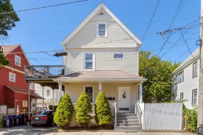 40 Plymouth St 1