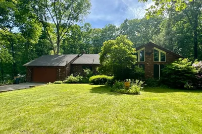 64 Number 10 Schoolhouse Rd 1