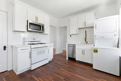 9 Sumner Square #3 1