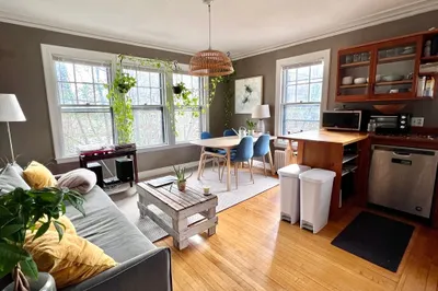 34 Ash St #404