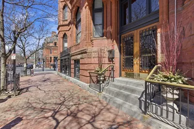 271 Dartmouth St #1F 1