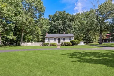 9 Beaver Dam Rd