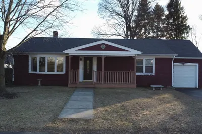 7 Nancy Dr
