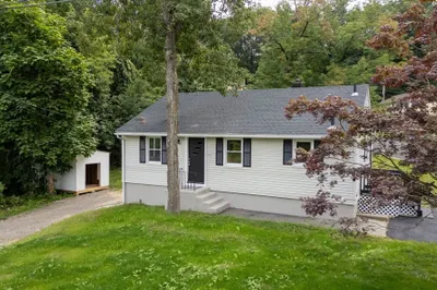 25 Mccracken Rd 1