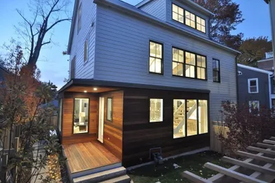 17 R Ellsworth Avenue 1
