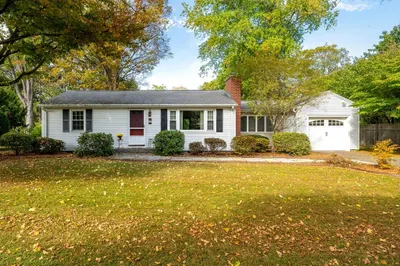 13 Harlow Dr 1