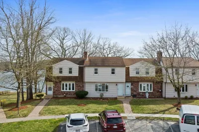 22 Tiffany Cir #22 1