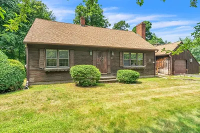 34 Crest Road