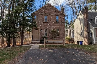 330 Wellman Ave #330 1