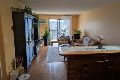 10 Williams St #62