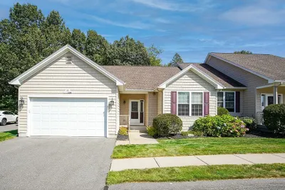 15 Jacobs Way #15