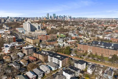 343 S Huntington Ave #4